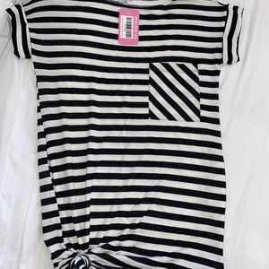 Striped tshirt dress w knot detail